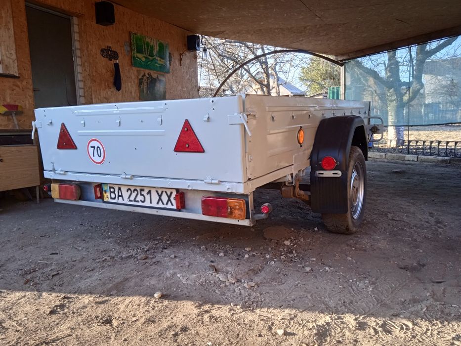 Продам рицепа ліхковаго.