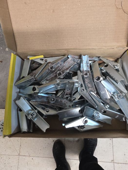 Buchas metalicas de borboleta