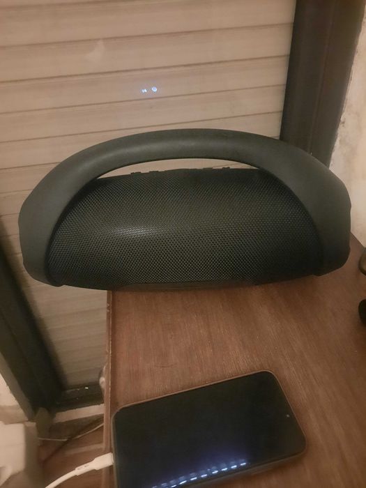 Coluna de som JBL Bluetooth em bom estado e funcional