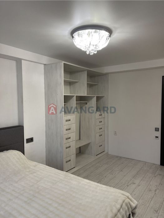 Квартира з капітальним ремонтом у центрі (Є ВІДНОВЛЕННЯ )