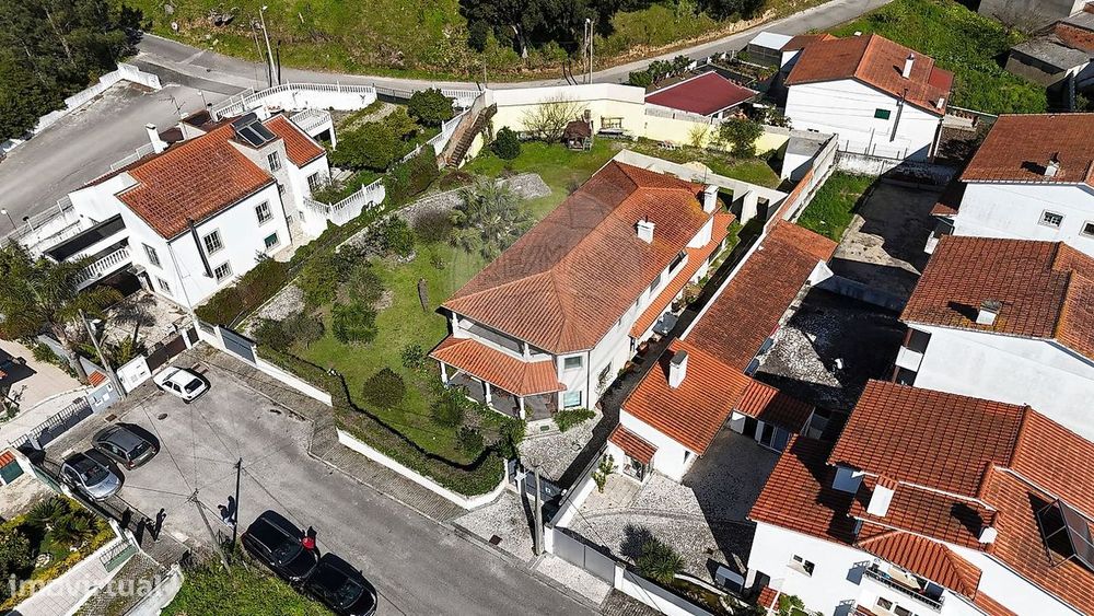 Moradia T8 para venda