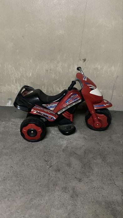 Mota Elétrica Criança Injusa 6V c/ Carregador e Caixa Original