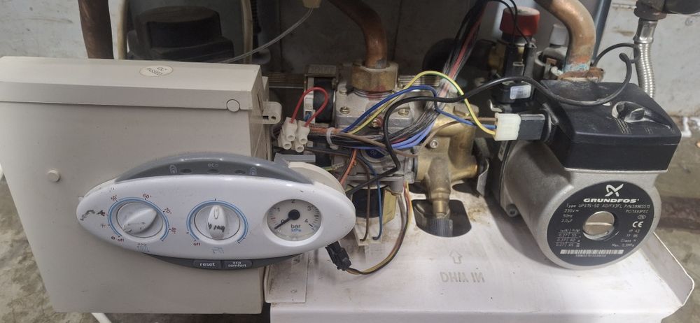 Котёл двухконтурный газовый