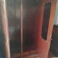 Mobilia de quarto - solteiro/single - madeira com acabamento refinado