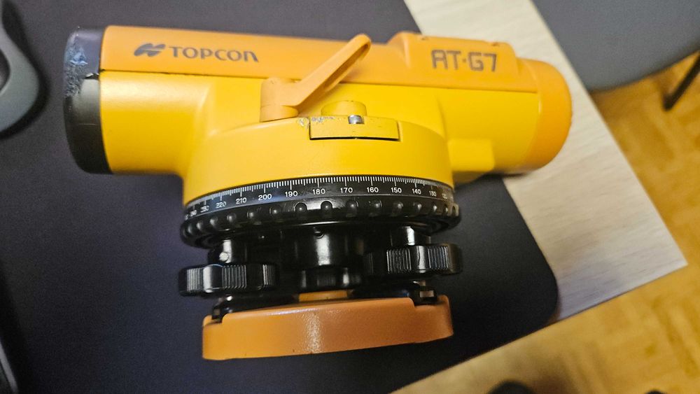 Niwelator optyczny Topcon AT-G7