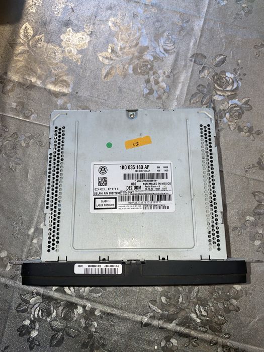 Штатна Магнітола VW Delphi 1K0 035 180 AF