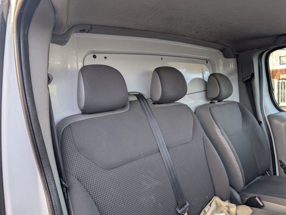 Sprzedam Opel Vivaro 2.0