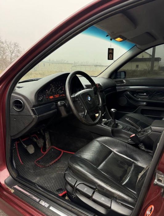 Продаю BMW E39 м52в25