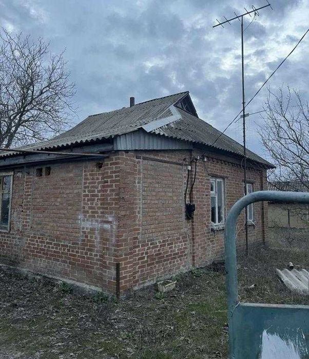 Продається будинок в передмісті Полтави