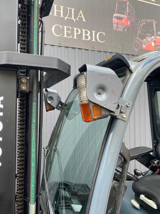 Погрузчик газовий TOYOTA 02-8FGKF20, 2т, підйом-6.0м, навантажувач на складі