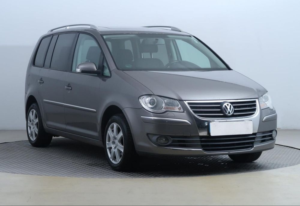 Авторозборка VW Touran 2003-2010р Розборка Тоуран  Шрот Туран Автозапчастини VW Touran 2003-2010р