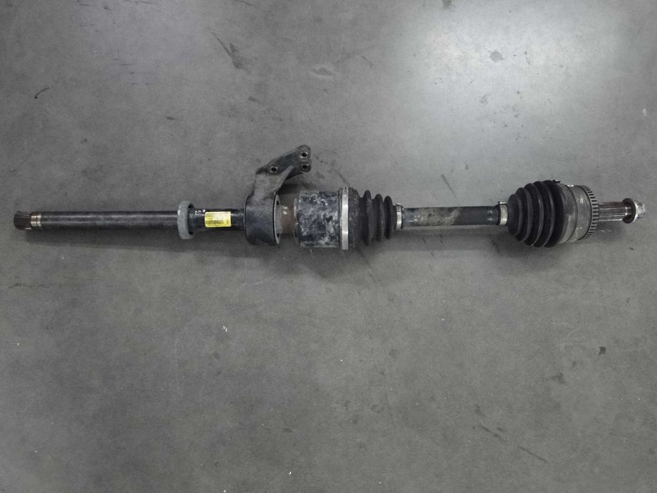 Піввісь полуось передній правий SsangYong Korando 2.0 XDI 10-17р.