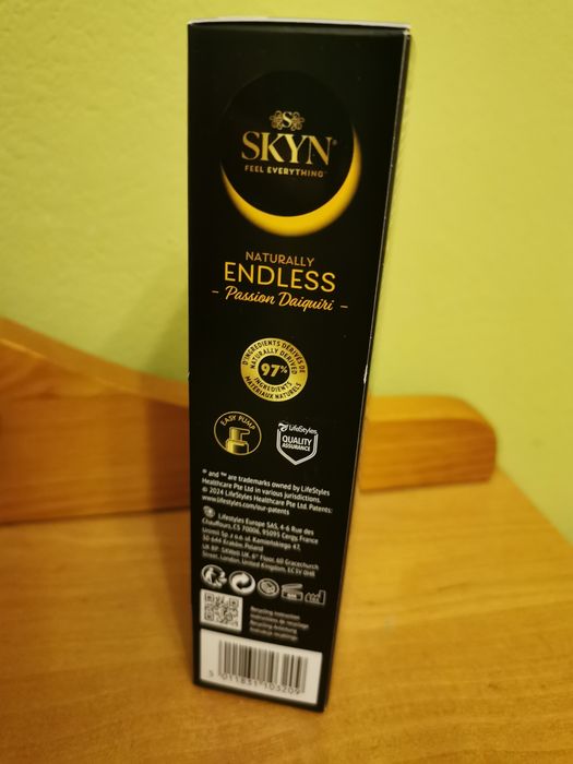 Nawilżający żel intymny SKYN Naturally Endless Passion Daiquiri