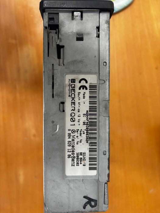 Auto Rádio Original Mercedes Vito W639 com Código