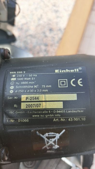 Maquina de corte em esquadria