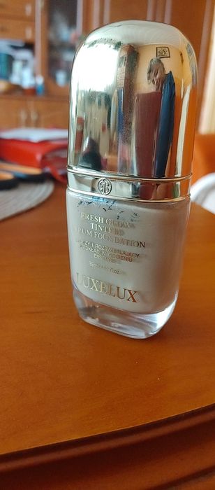 Podkład naturalny Luxelux rozświetlający glow