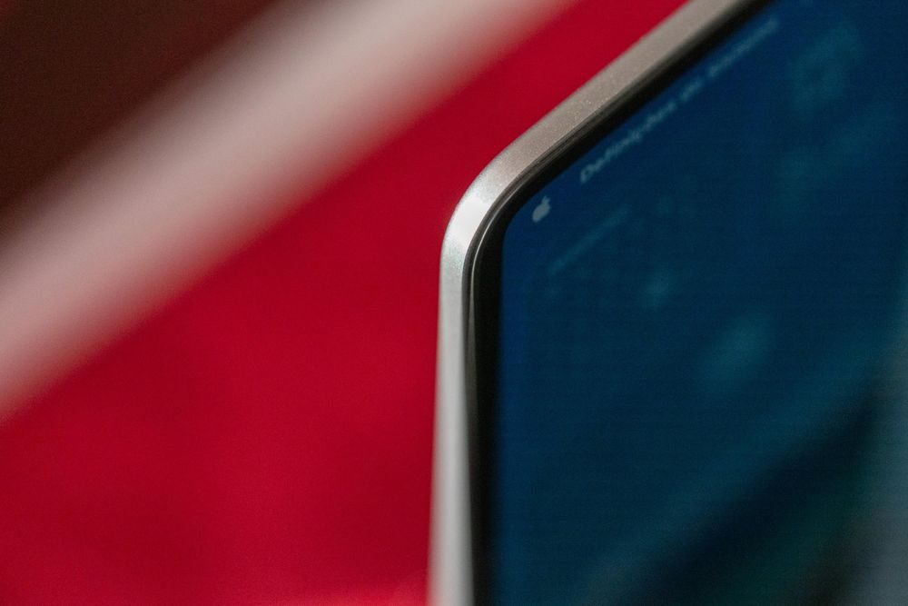 MacBook Pro 14" (2023) – M2 Pro 10-core / GPU 16-core – 16 GB / 512 G