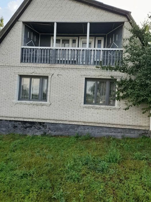 Продаж будинку 100 м.кв. в м. Буринь
