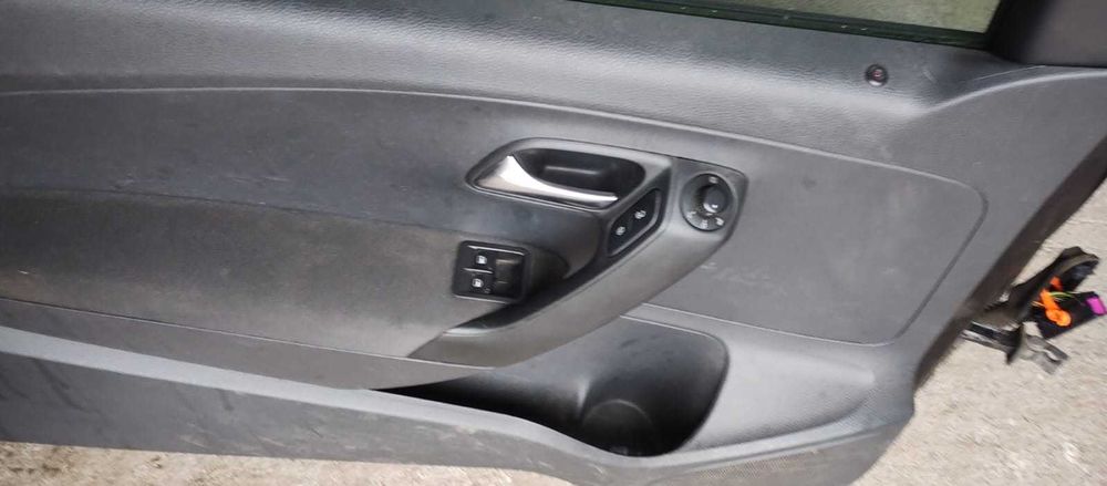 Drzwi lewe prawe przednie VW Polo 6R LO41 3 DRZWI
