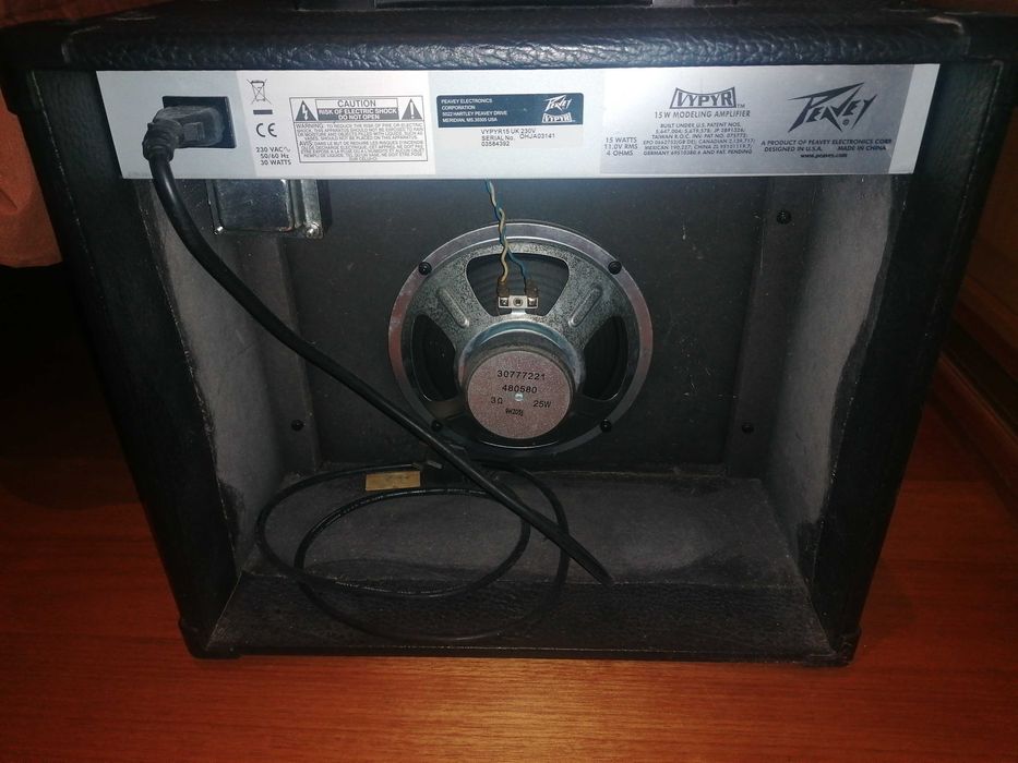 Amplificador + guitarra eletrica