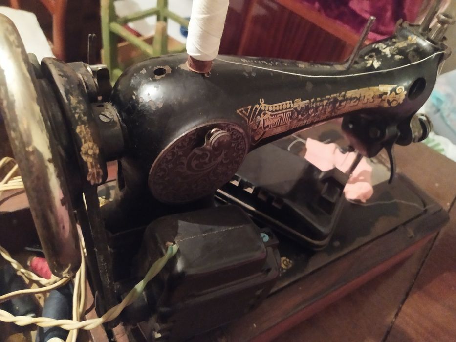Продам швейную машинку с приводом