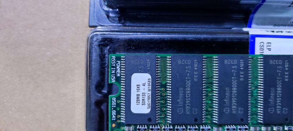 Sprzedam pamięci do komputera