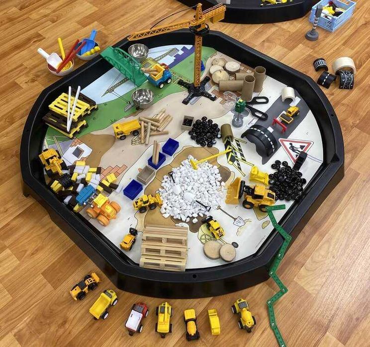 Mata do tacy aktywności Tuff tray