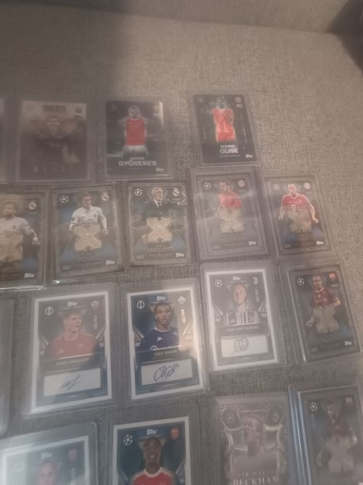 Topps match attax 2025/2026 extra karty autograf relic Beckham opis