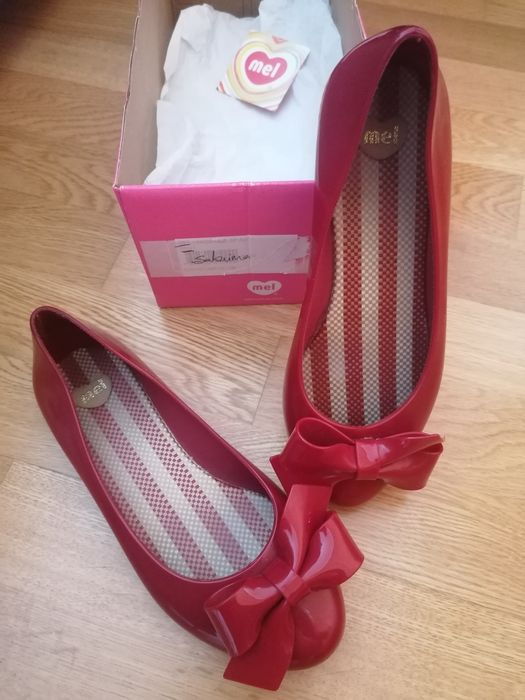 Sabrinas da Mel vermelhas