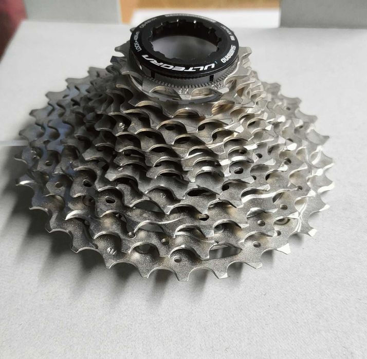 Kaseta rowerowa  Shimano ultegra CS-R8100 12s 11-30t