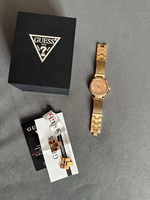 Жіночий  годинник Guess Soho