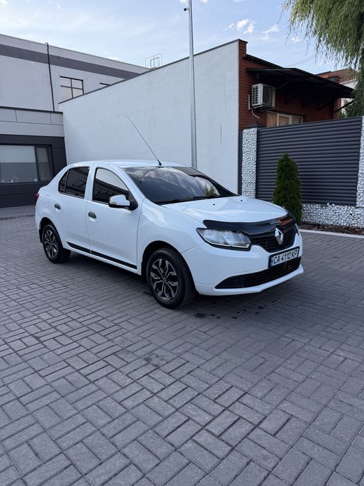 Renault Logan 2 2016 1.2 газ бензин.