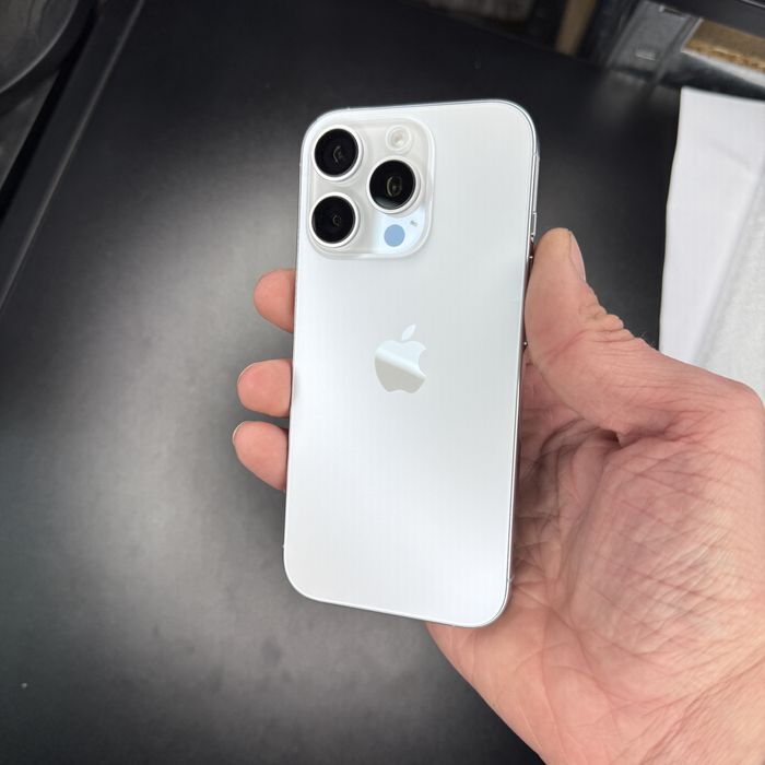 Телефон Apple Iphone 16 Pro 512 Gb White Titanium 99%