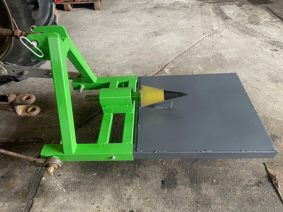 Łuparka do drzewa / drewna na wałek wom świder 120mm