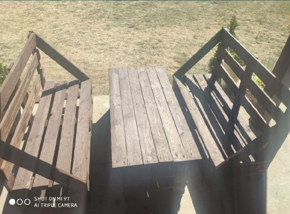 Solidne ławki ogrodowe z palet