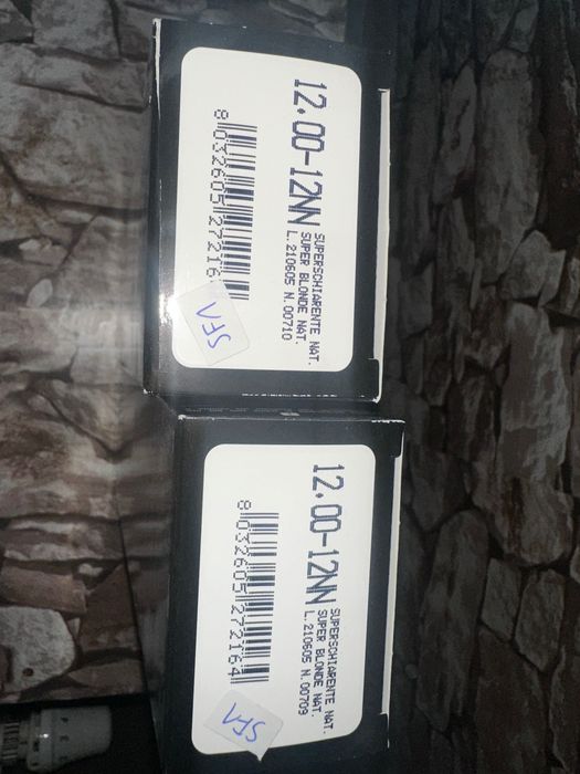 Zestaw nowych farb do włosów artego. 17 szt.