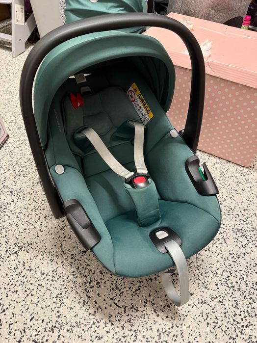 Foteliki Maxi Cosi Pebble plus 360 2szt