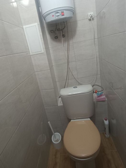 здам довгостроково 3кім. квартиру в Києві