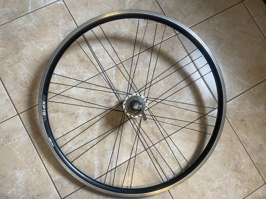 koło rowerowe 28"przednie z prądnicą