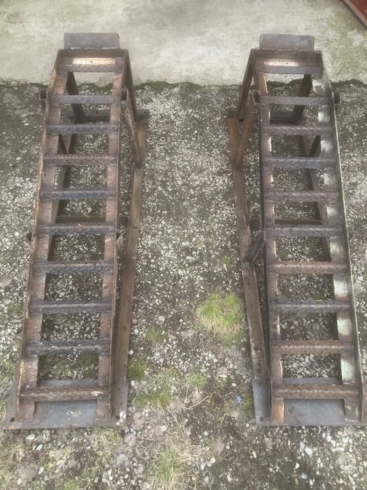 Автомобільна естакада.