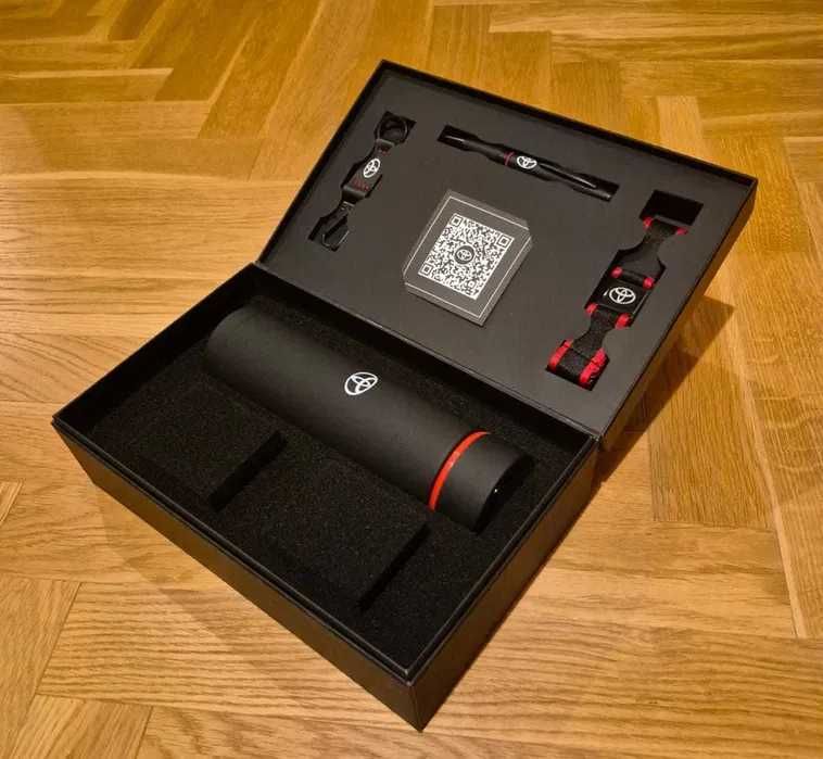 Termos / kubek termiczny Toyota + dodatki