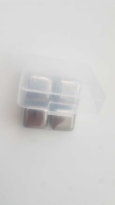 do kolekcji - metalowe kostki lodu - 4szt - nowe