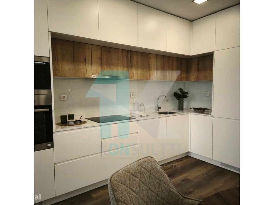 Apartamento T3 com varanda totalmente renovado e vista para o Monsa...