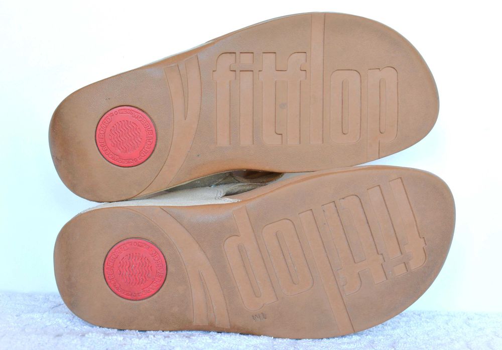 FitFlop  rozmiar 39  japonki klapki jasno złote z kryształkami