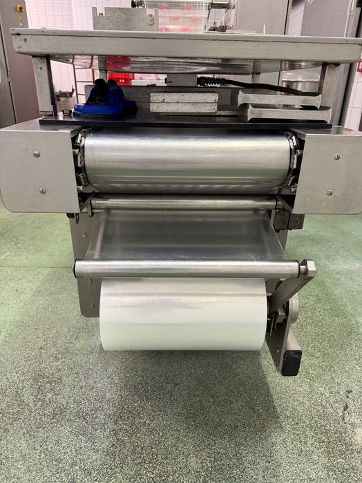 Rolowa maszyna pakująca