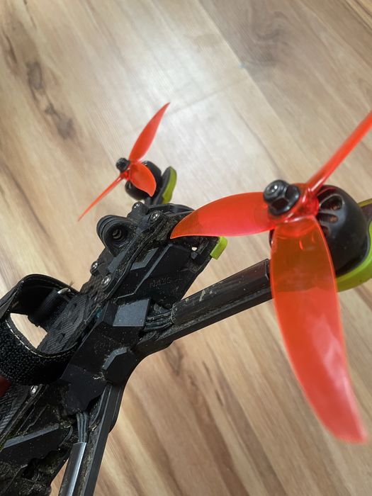iFlight Nazgul XL5 ECO 6S ELRS 2.4GHz – dron FPV 5