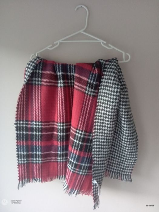 Szal dwustronny w kratkę