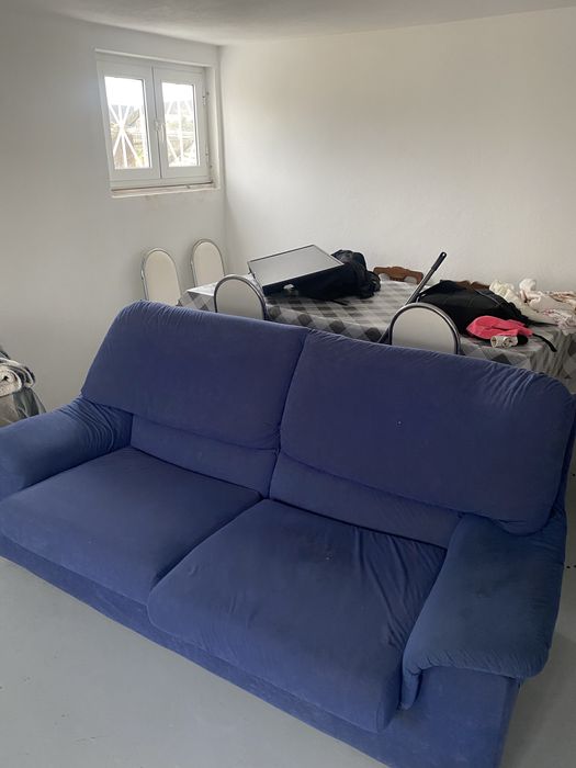 Sofa usado para despachar