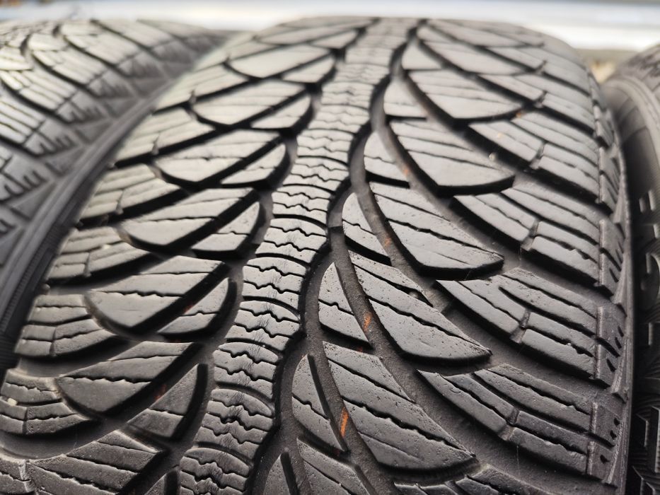Opony zimowe 205/55R16 Fulda 2sztx90zł