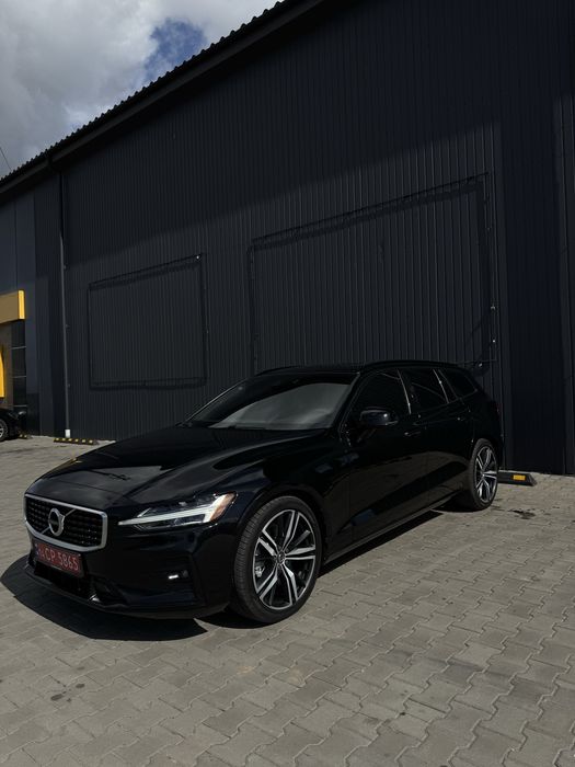 2020 Volvo V60 T5 R-Design